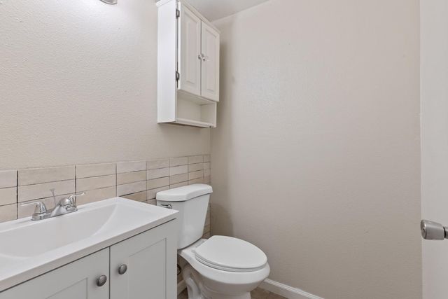 2901 Alphonse Dr, Ceres, CA 95307