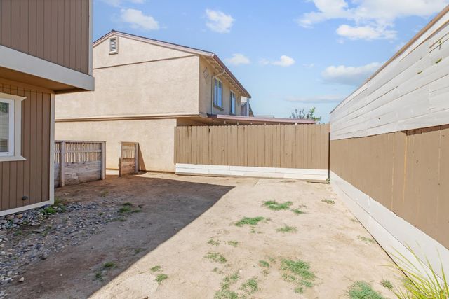 2901 Alphonse Dr, Ceres, CA 95307