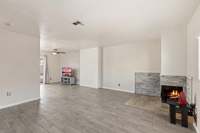2901 Alphonse Dr, Ceres, CA 95307