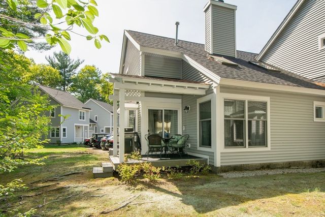 16 Holly Ct 16, Rockland, MA 02370