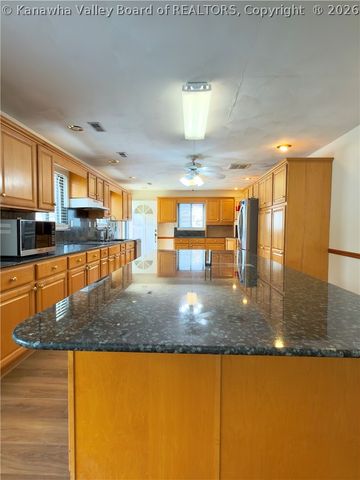 3915 Virginia Avenue, Charleston, WV 25304