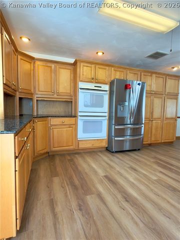 3915 Virginia Avenue, Charleston, WV 25304