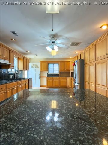 3915 Virginia Avenue, Charleston, WV 25304