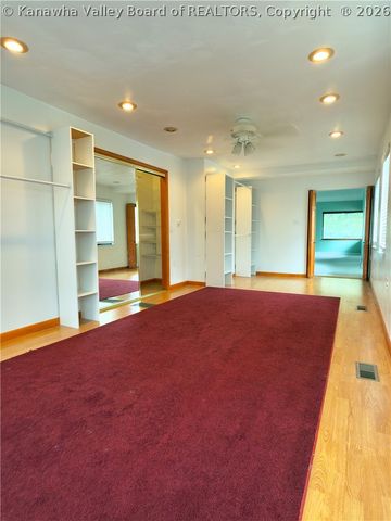 3915 Virginia Avenue, Charleston, WV 25304