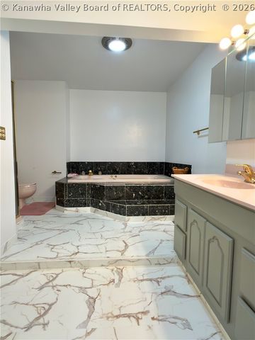 3915 Virginia Avenue, Charleston, WV 25304