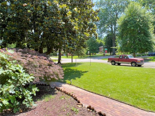3915 Virginia Avenue, Charleston, WV 25304