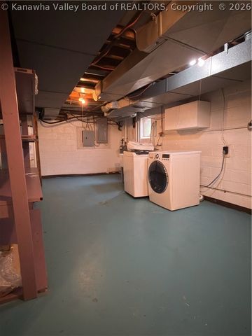 3915 Virginia Avenue, Charleston, WV 25304
