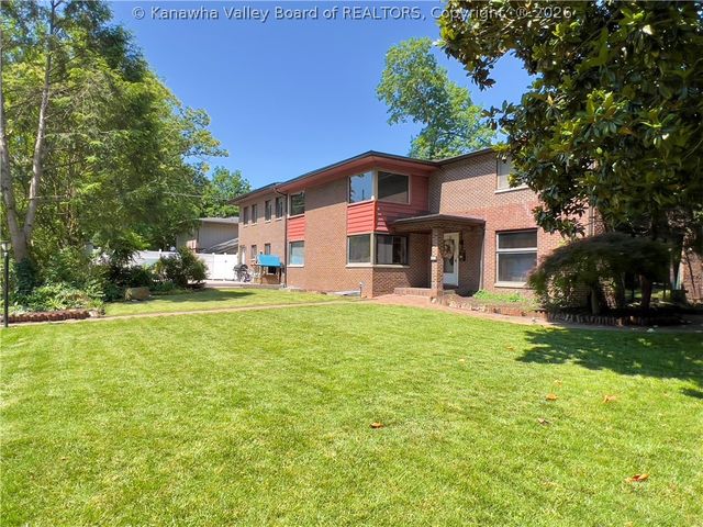 3915 Virginia Avenue, Charleston, WV 25304
