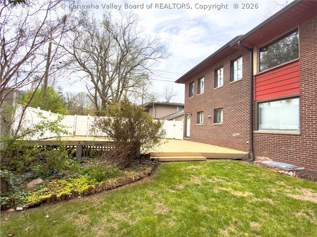 3915 Virginia Avenue, Charleston, WV 25304