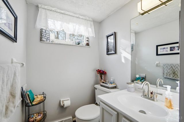 1549 Christine Drive, Fairfield, OH 45014