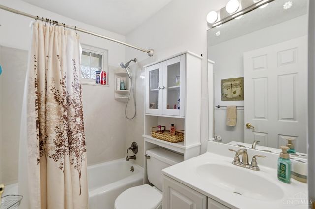 1549 Christine Drive, Fairfield, OH 45014