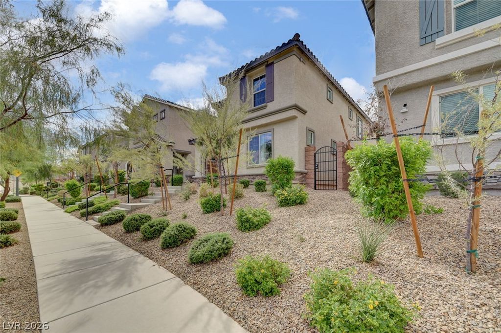 1372 Graphite Avenue, Henderson, NV 89002 — photo 4
