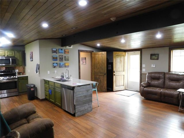 1543 TURKEY TRAIL, Crescent, OK 73028