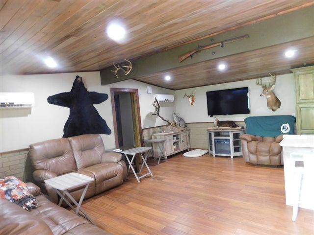 1543 TURKEY TRAIL, Crescent, OK 73028