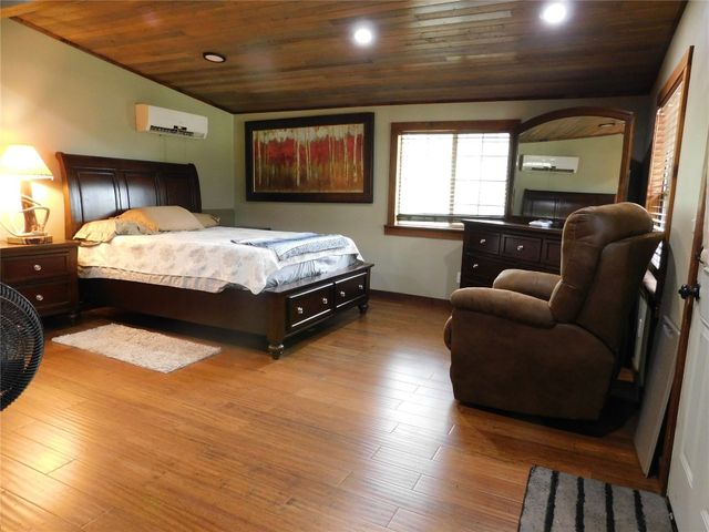 1543 TURKEY TRAIL, Crescent, OK 73028
