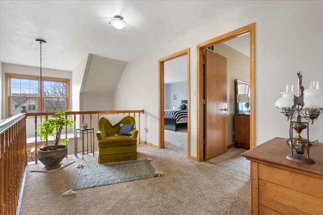 N66W13490 Crestwood DRIVE, Menomonee Falls, WI 53051