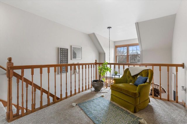 N66W13490 Crestwood DRIVE, Menomonee Falls, WI 53051