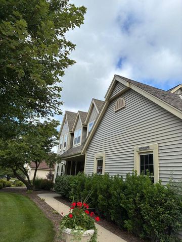 N66W13490 Crestwood DRIVE, Menomonee Falls, WI 53051