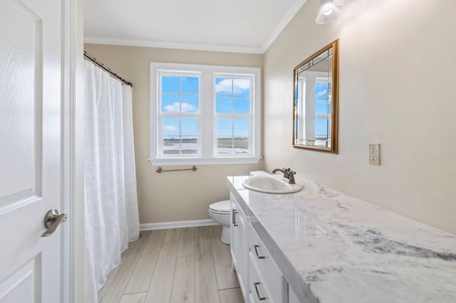 3785 Lake Breeze Road, Lake Charles, LA 70605