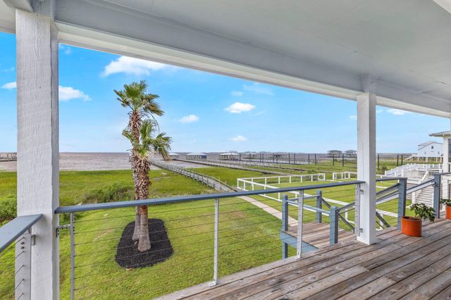 3785 Lake Breeze Road, Lake Charles, LA 70605