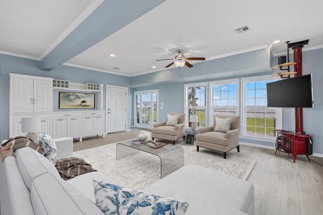 3785 Lake Breeze Road, Lake Charles, LA 70605