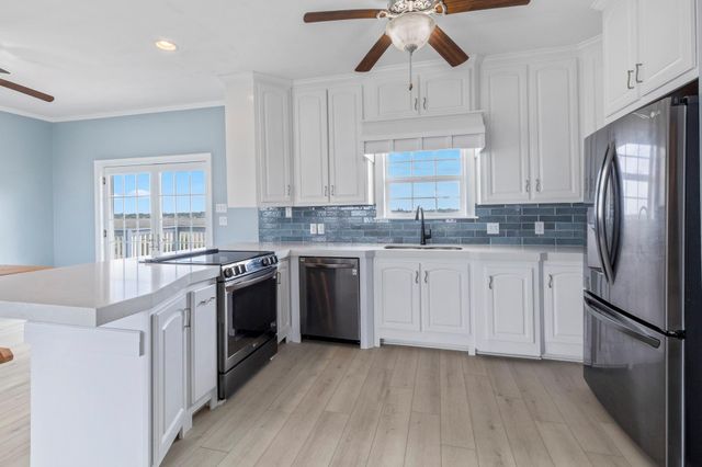 3785 Lake Breeze Road, Lake Charles, LA 70605