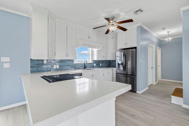 3785 Lake Breeze Road, Lake Charles, LA 70605