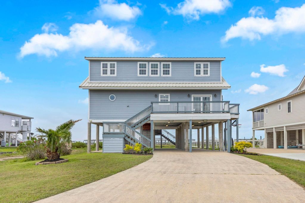 3785 Lake Breeze Road, Lake Charles, LA 70605