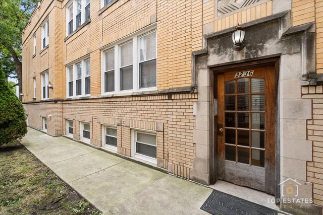 3234 N HAMLIN Avenue 1R, Chicago, IL 60618
