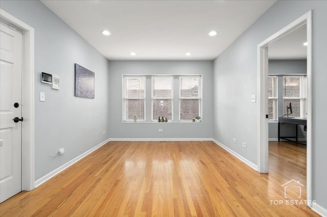 3234 N HAMLIN Avenue 1R, Chicago, IL 60618