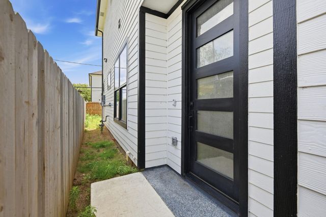 6723 Burkett Street, Houston, TX 77021