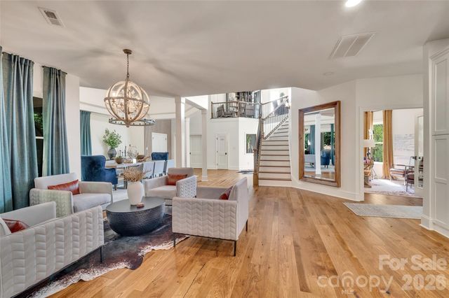 1337 Whispering Oaks Circle, Matthews, NC 28104