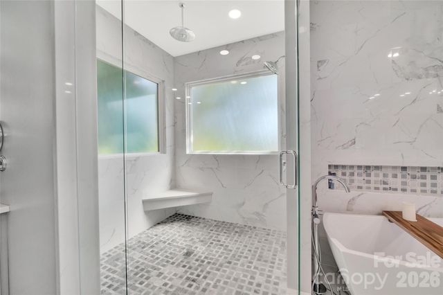 1337 Whispering Oaks Circle, Matthews, NC 28104