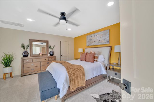 1337 Whispering Oaks Circle, Matthews, NC 28104