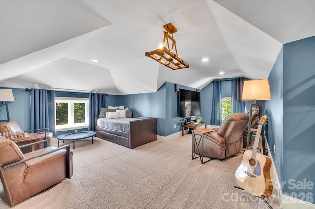 1337 Whispering Oaks Circle, Matthews, NC 28104