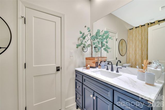 1337 Whispering Oaks Circle, Matthews, NC 28104