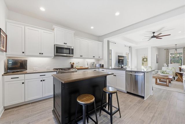 216 BRIENZA LOOP, Nokomis, FL 34275