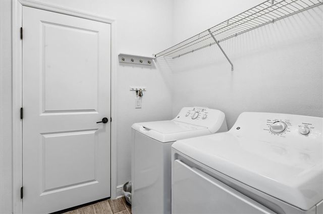 216 BRIENZA LOOP, Nokomis, FL 34275