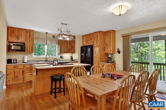 93 HONEY LOCUST LN, Nellysford, VA 22958