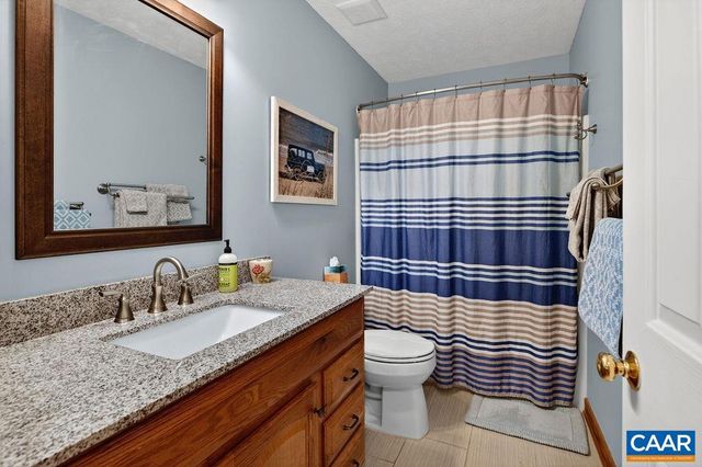 93 HONEY LOCUST LN, Nellysford, VA 22958