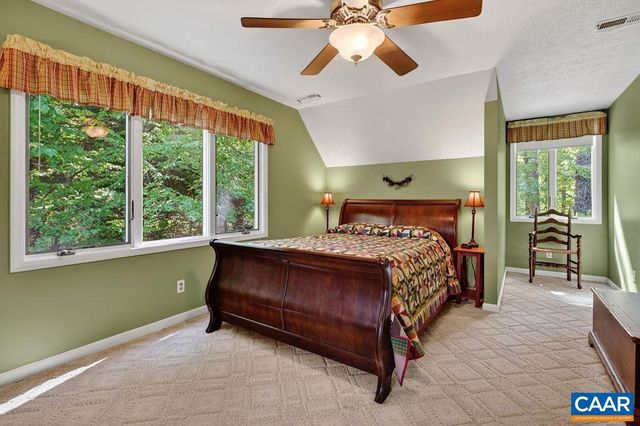 93 HONEY LOCUST LN, Nellysford, VA 22958