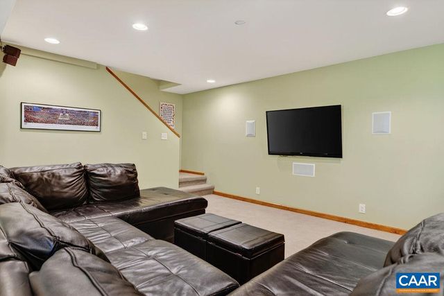 93 HONEY LOCUST LN, Nellysford, VA 22958