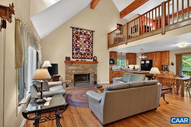 93 HONEY LOCUST LN, Nellysford, VA 22958