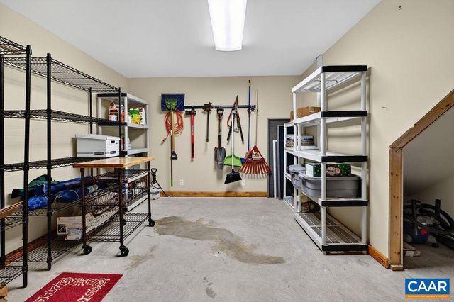 93 HONEY LOCUST LN, Nellysford, VA 22958