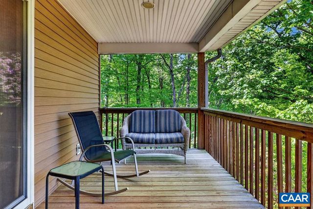 93 HONEY LOCUST LN, Nellysford, VA 22958