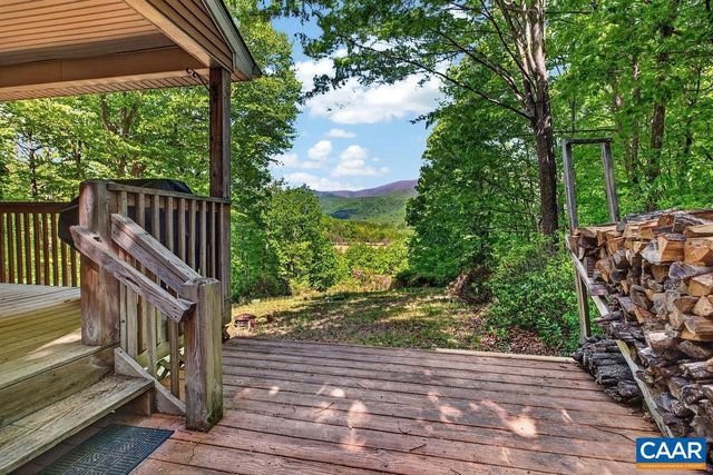 93 HONEY LOCUST LN, Nellysford, VA 22958