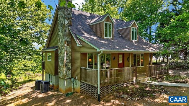 93 HONEY LOCUST LN, Nellysford, VA 22958