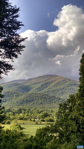 93 HONEY LOCUST LN, Nellysford, VA 22958