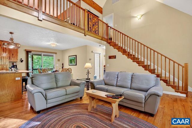 93 HONEY LOCUST LN, Nellysford, VA 22958