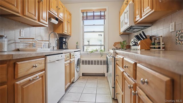 320 Palmer Terrace 2B, Mamaroneck, NY 10543